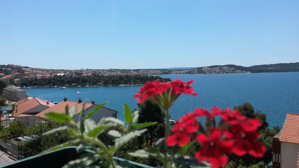 Villa Queen Trogir Eksteriør billede
