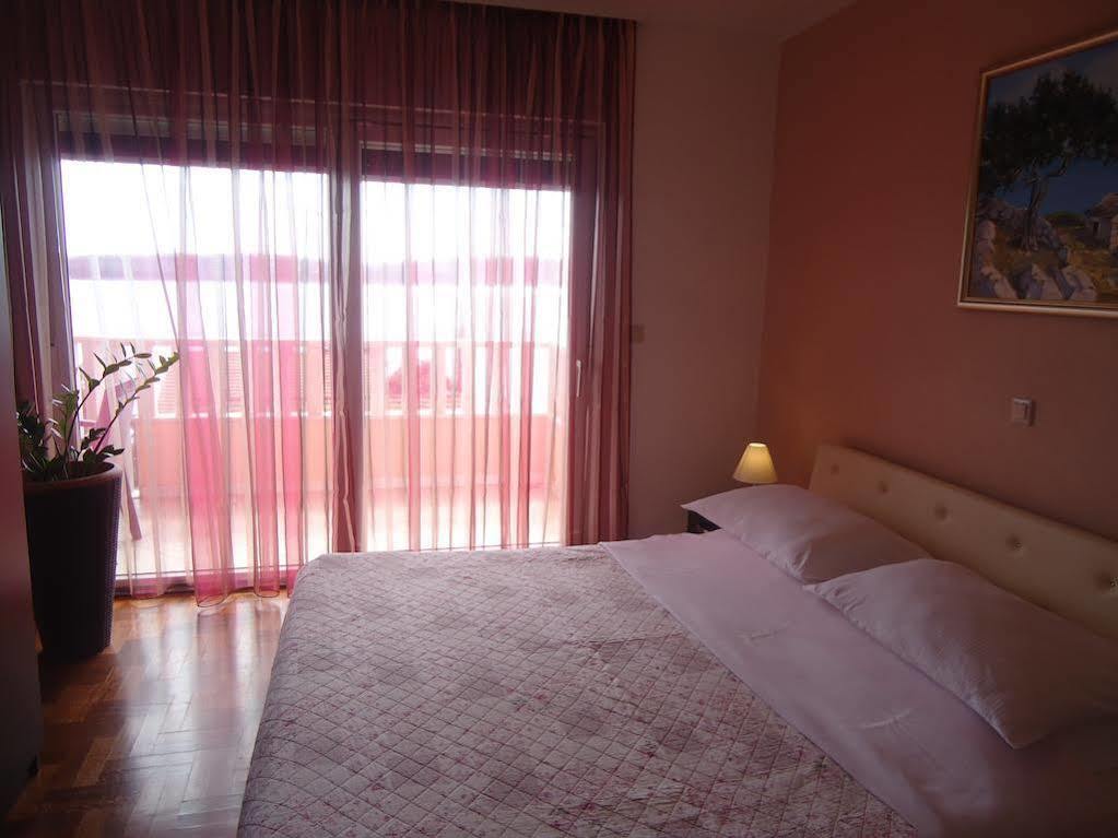 Villa Queen Trogir Eksteriør billede