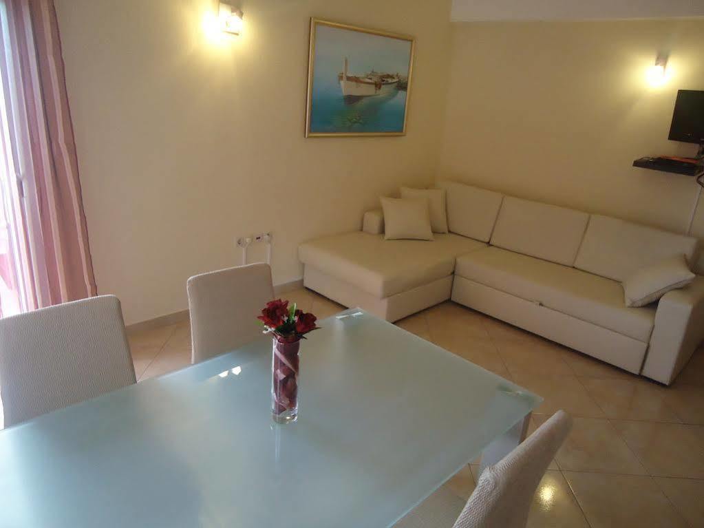 Villa Queen Trogir Eksteriør billede